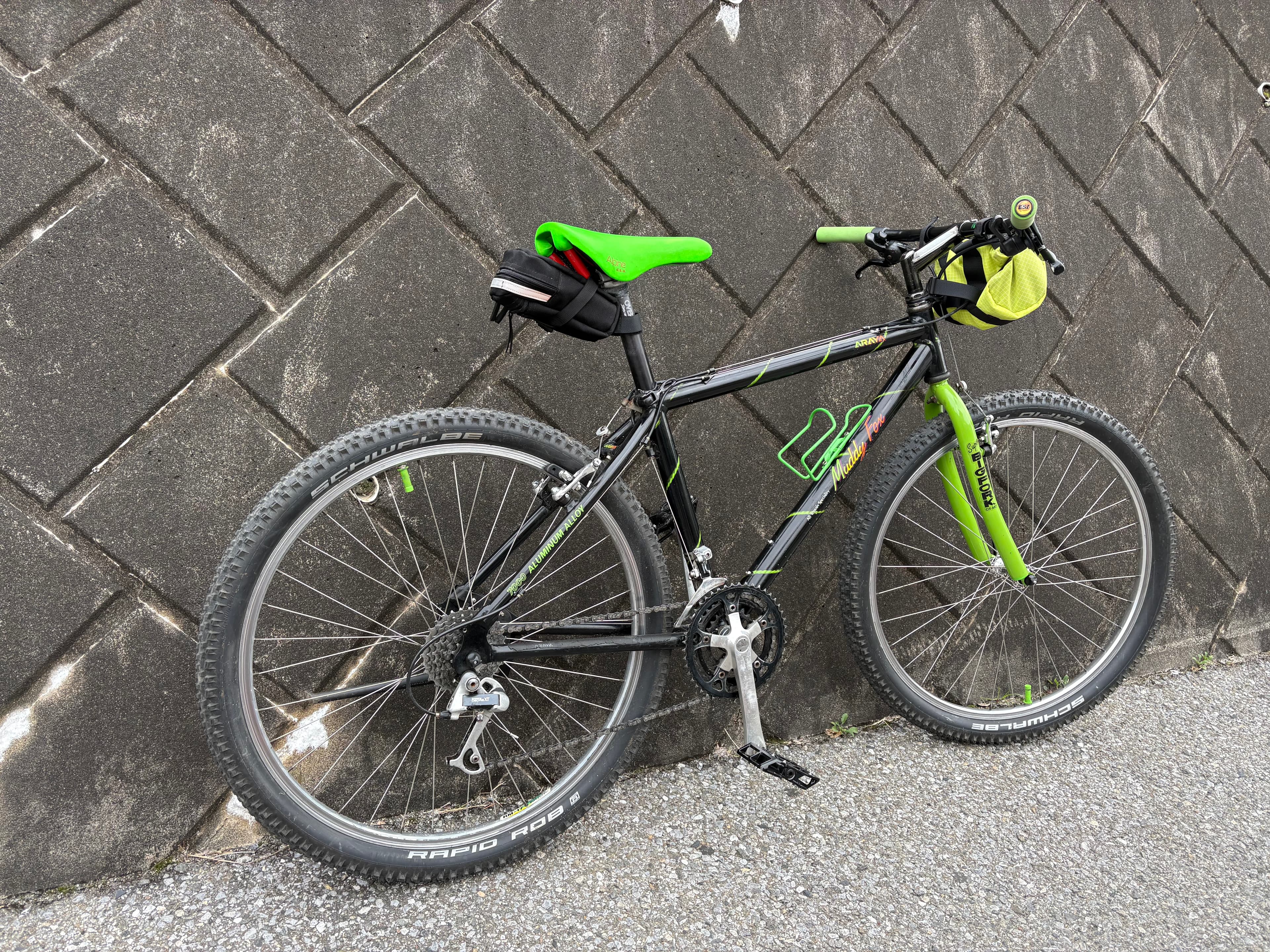 ARAYA Muddy Fox FM26 PRO ALA